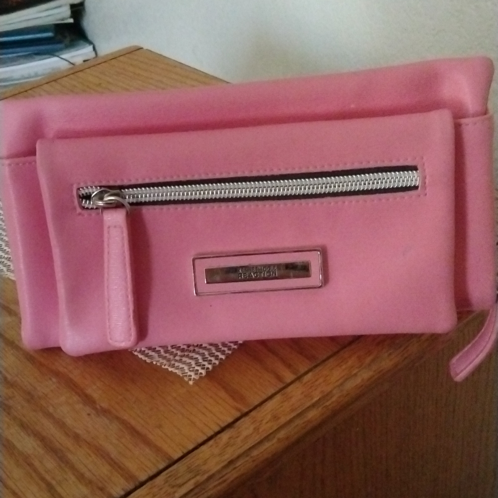 Kenneth Cole Reaction wallet